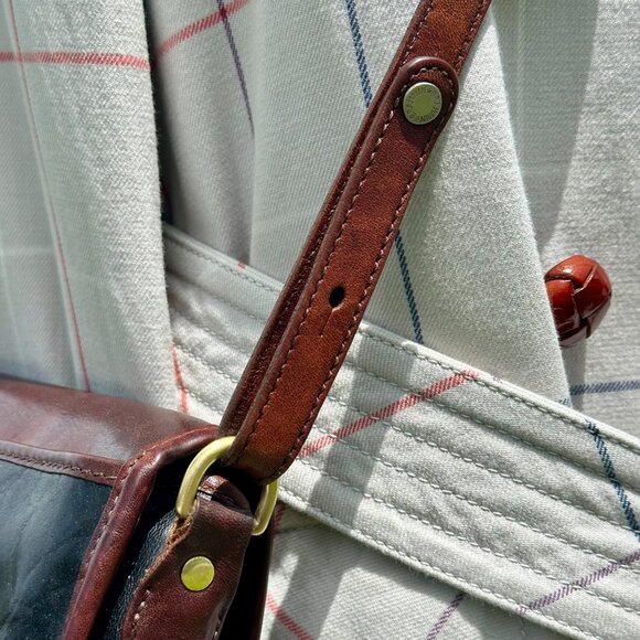 Brahmin Vintage Tuscan Black & Brown Leather Crossbody Two Tone Medallion Charm - Picture 7 of 16